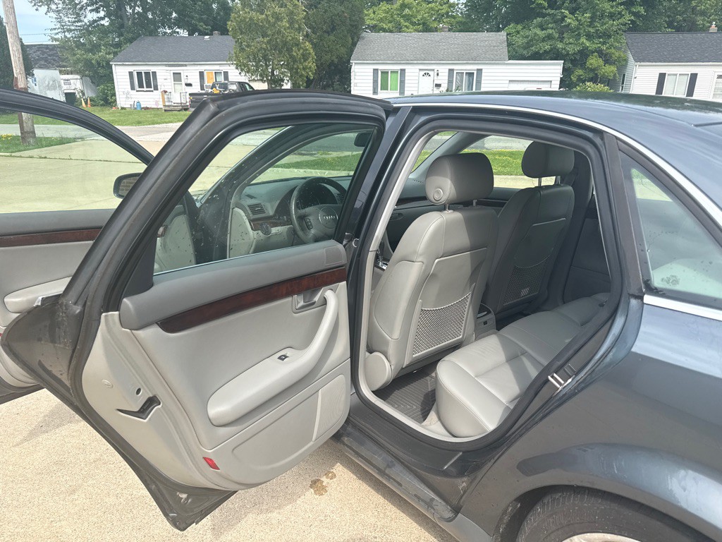 2003 Audi A4 Image 12