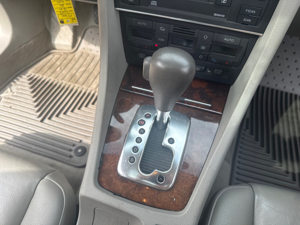 2003 Audi A4 Image 16
