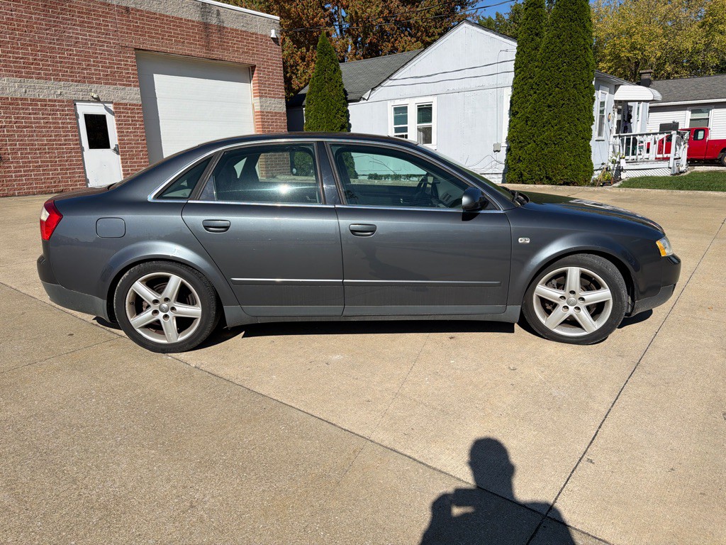 2003 Audi A4 Image 4