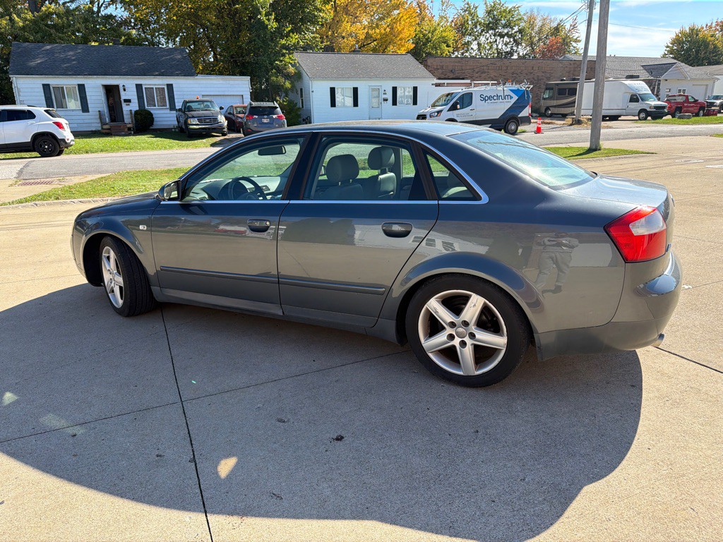 2003 Audi A4 Image 5