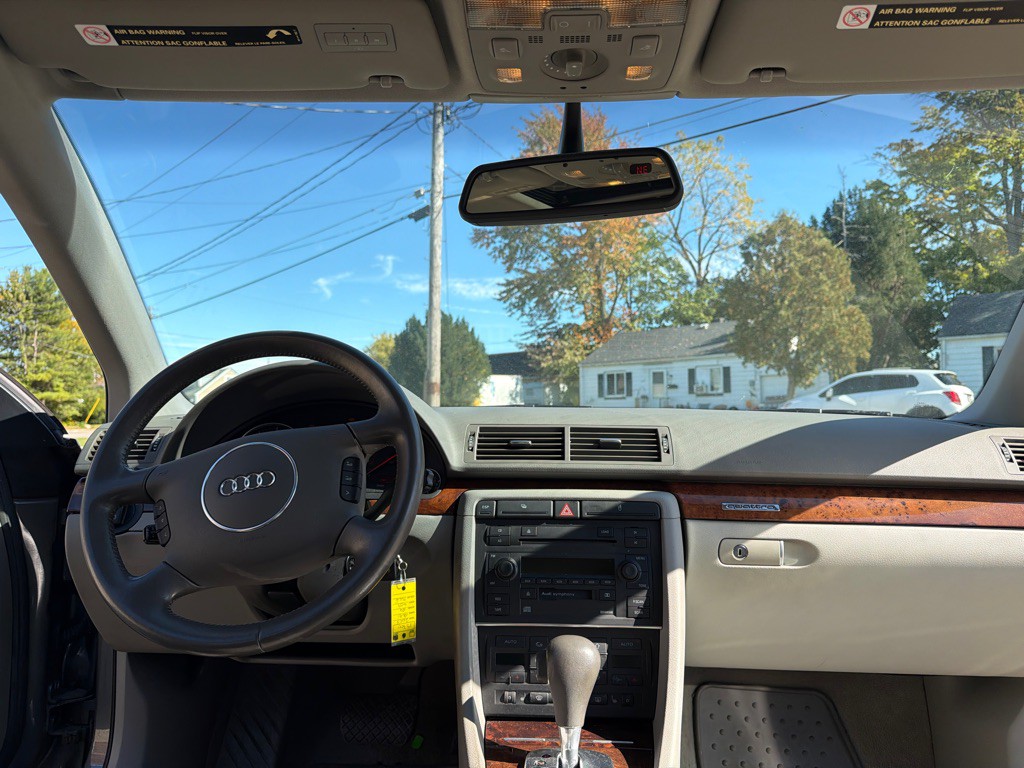 2003 Audi A4 Image 9