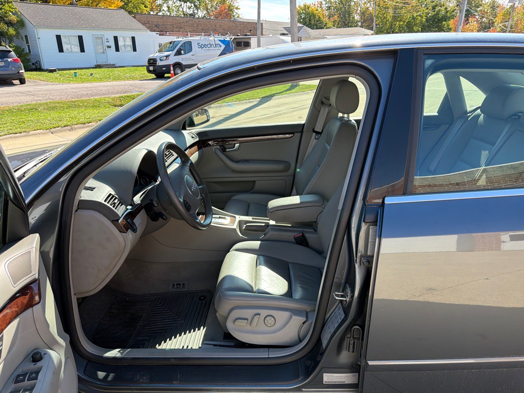 2003 Audi A4 Image 10