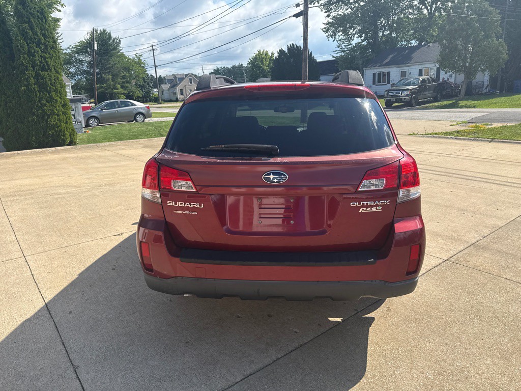 2011 Subaru Outback Image 7