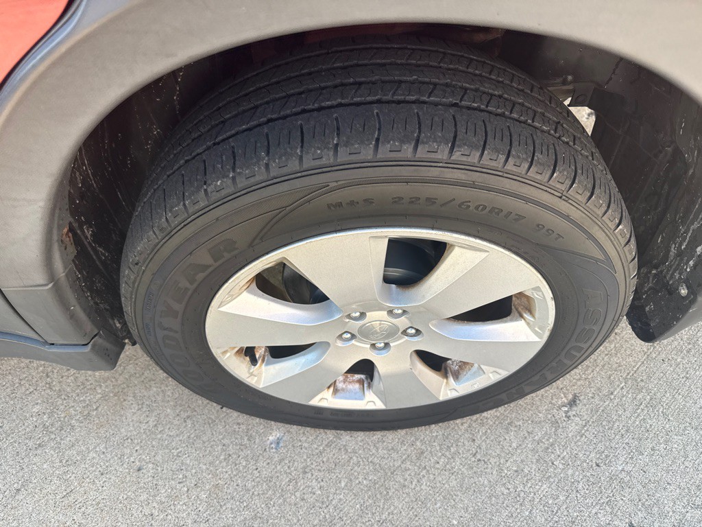 2011 Subaru Outback Image 17
