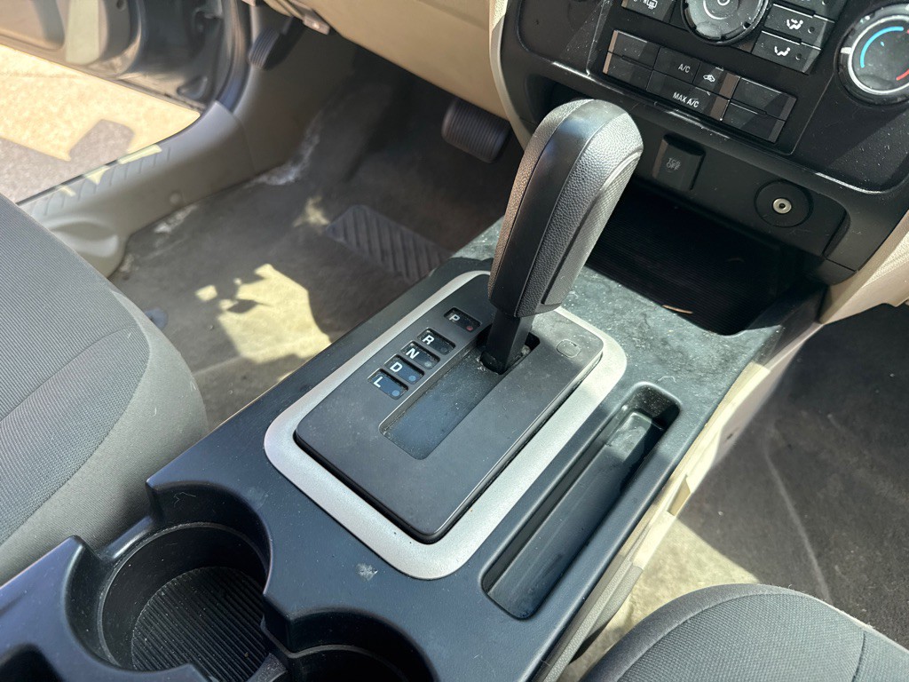 2012 Ford Escape Image 16