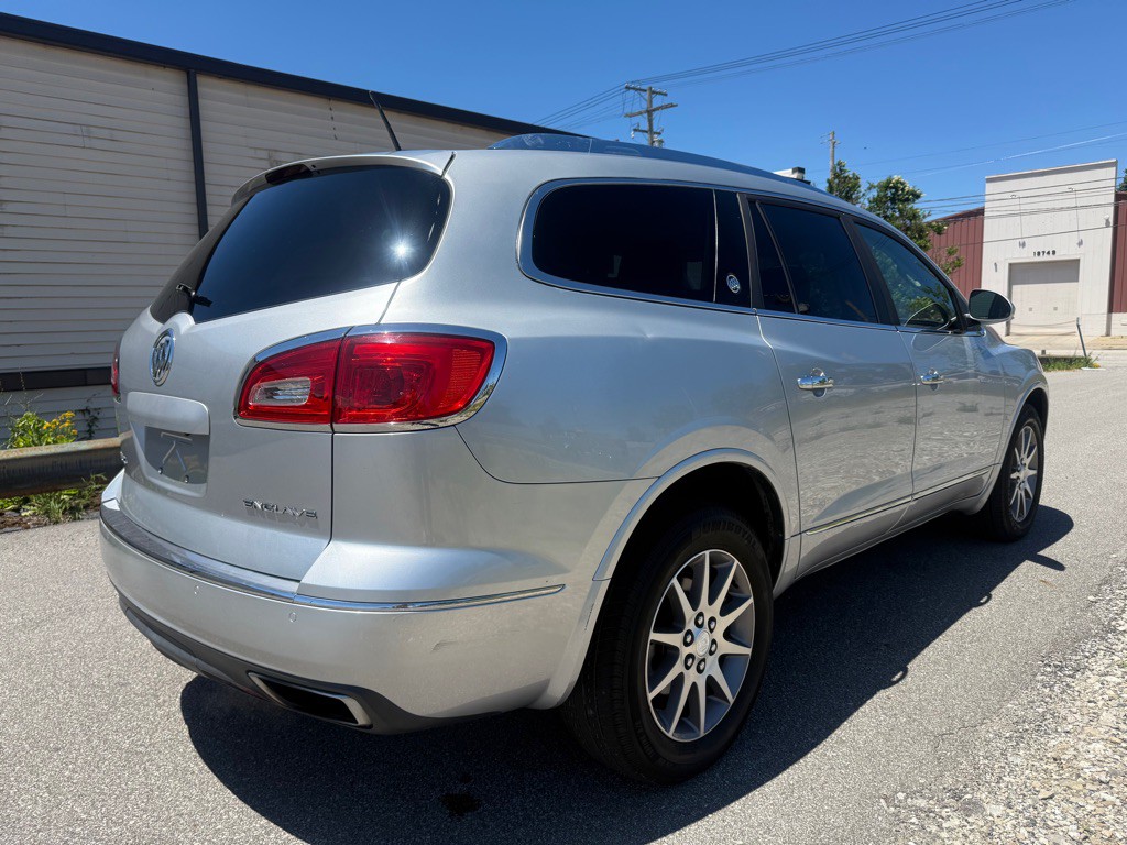 2017 Buick Enclave Image 3
