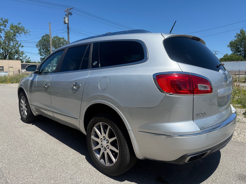 2017 Buick Enclave Image 4