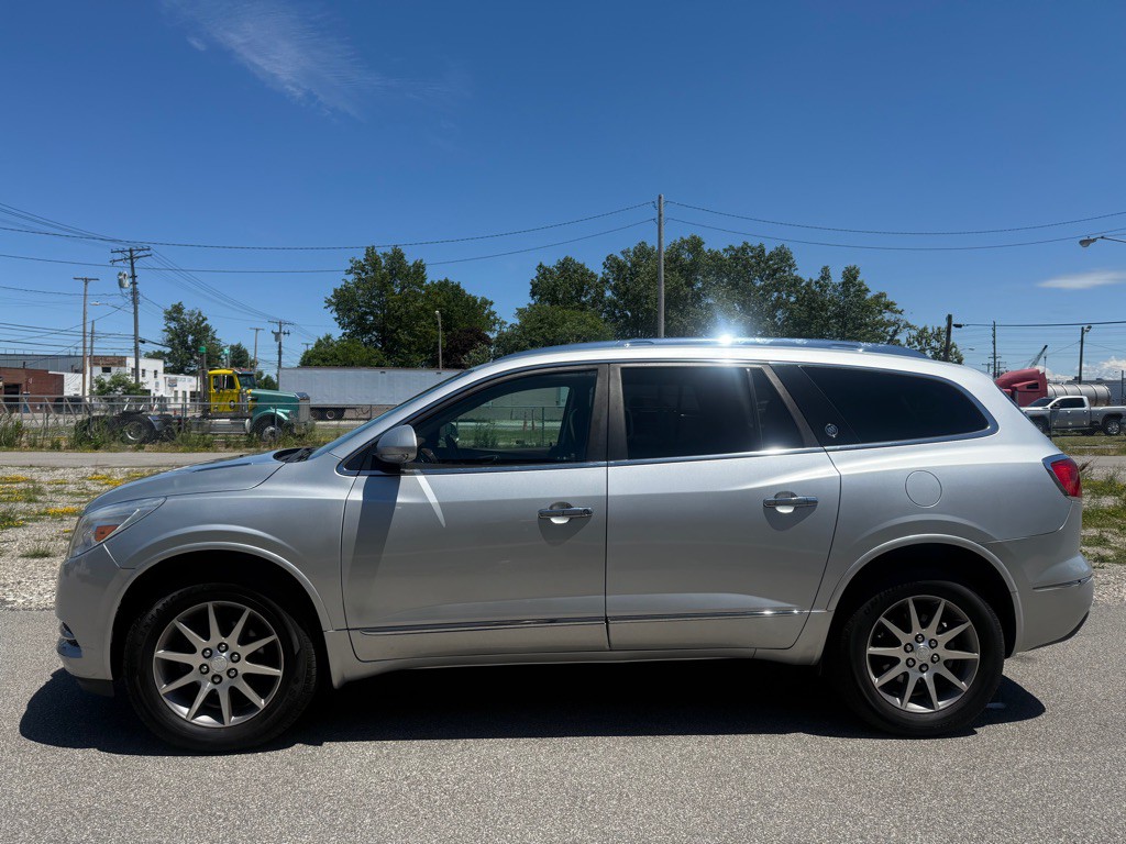 2017 Buick Enclave Image 5