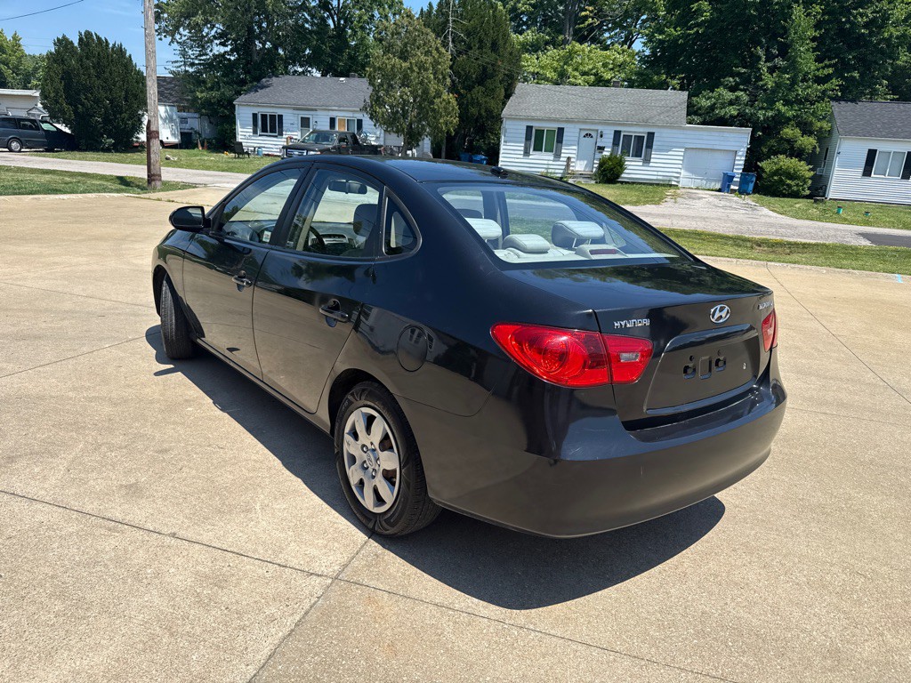 2007 Hyundai Elantra Image 8