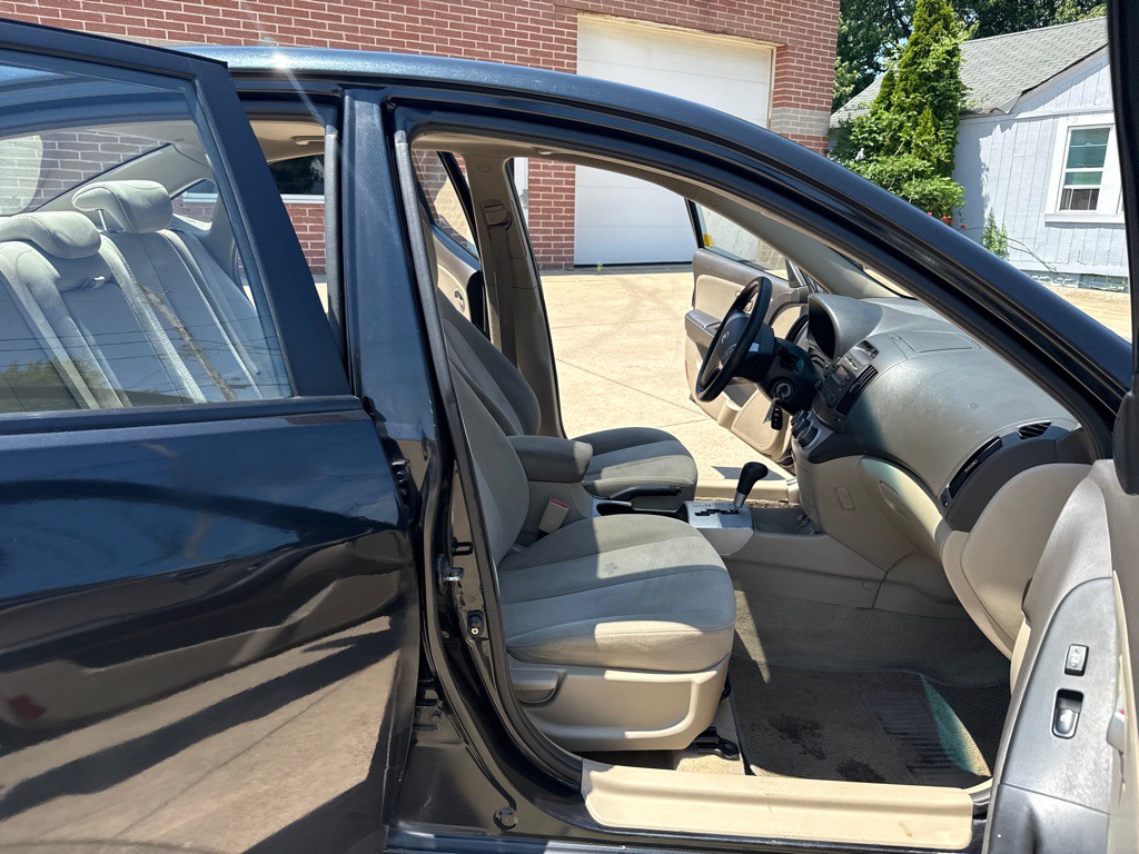 2007 Hyundai Elantra Image 11