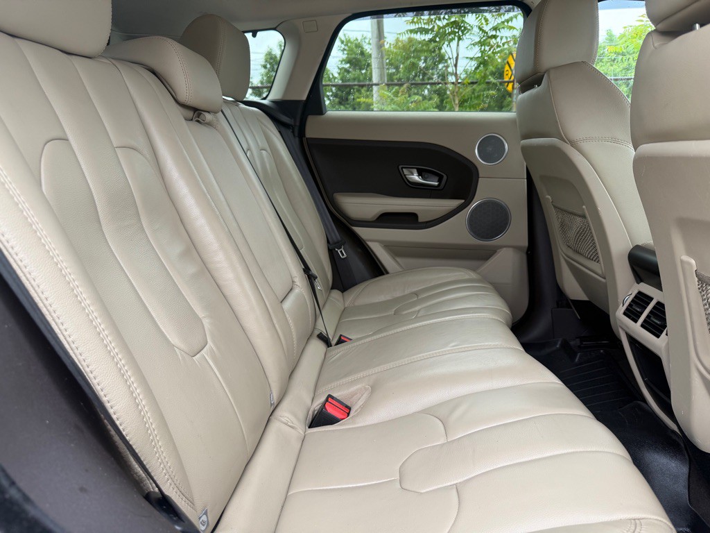 2013 Land Rover Range Rover Evoque Image 12