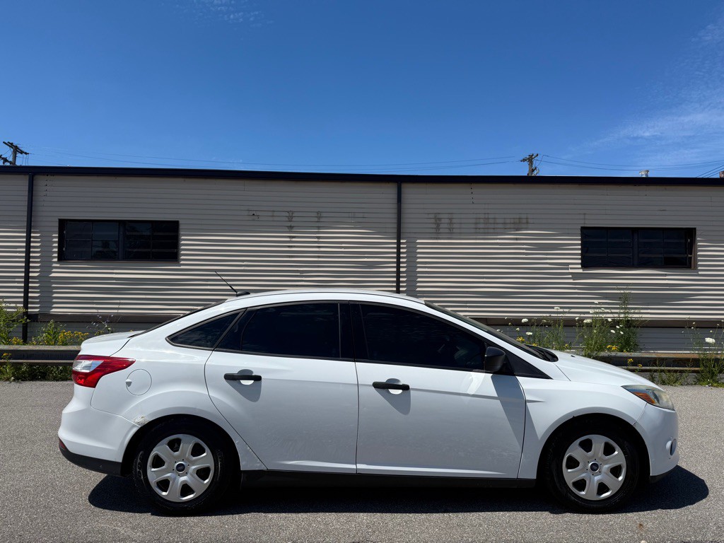 2014 Ford Focus Image 2