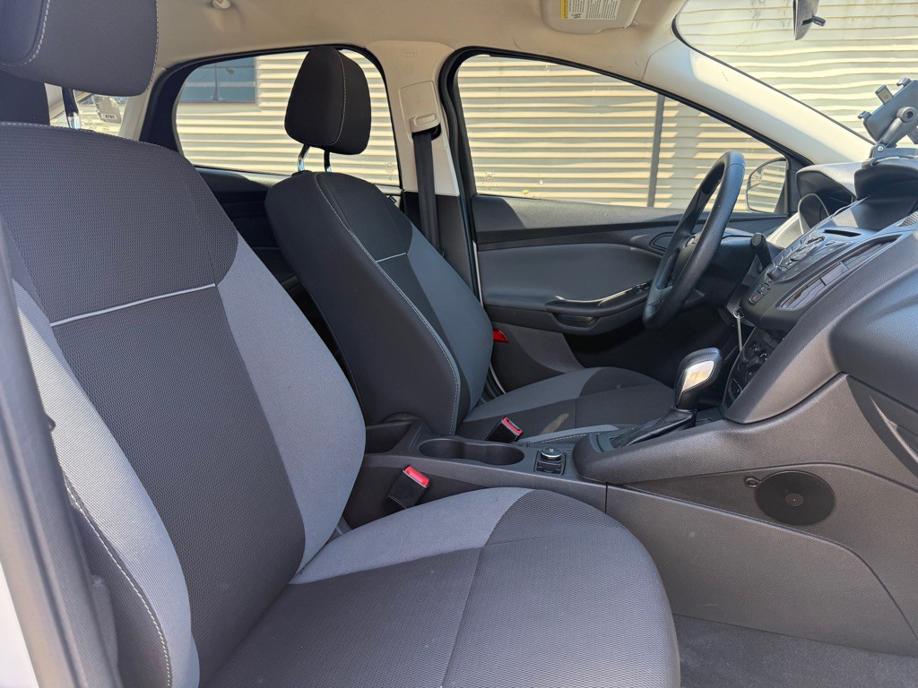 2014 Ford Focus Image 8