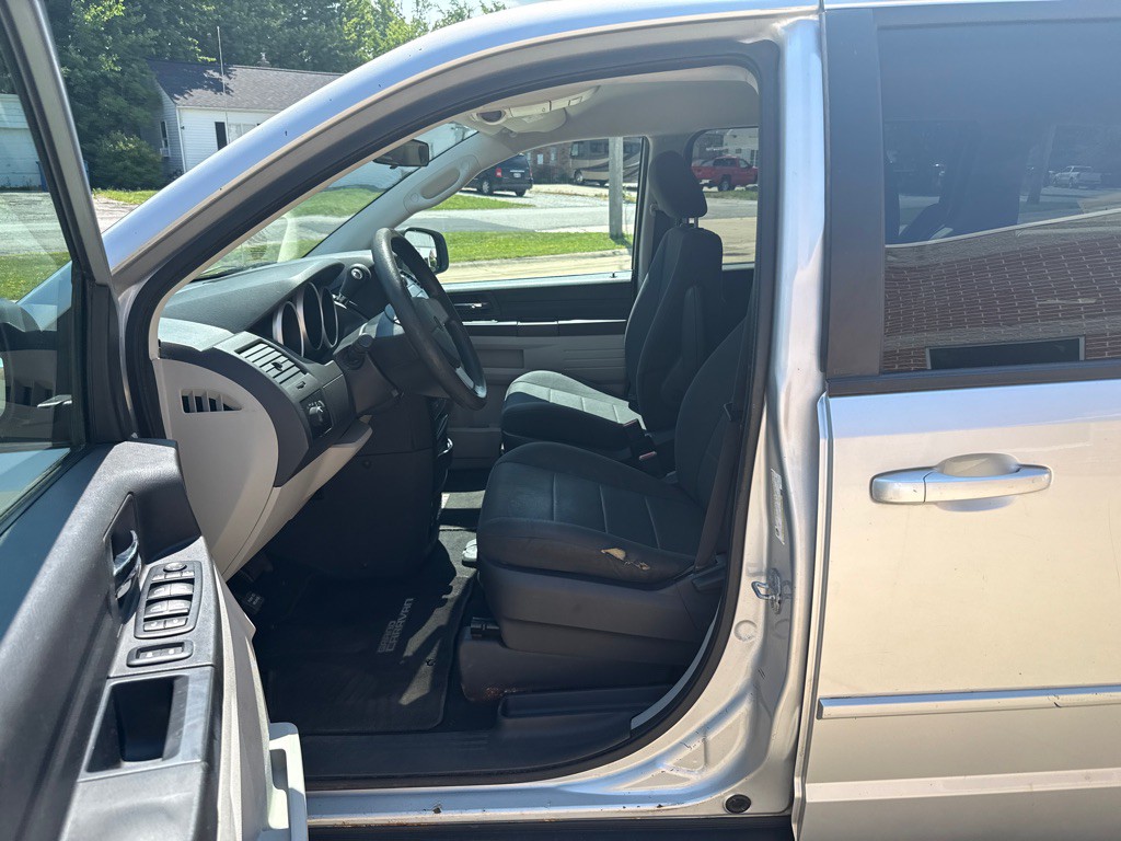 2009 Dodge Grand Caravan Image 10