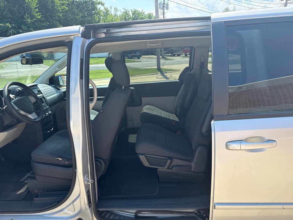 2009 Dodge Grand Caravan Image 12