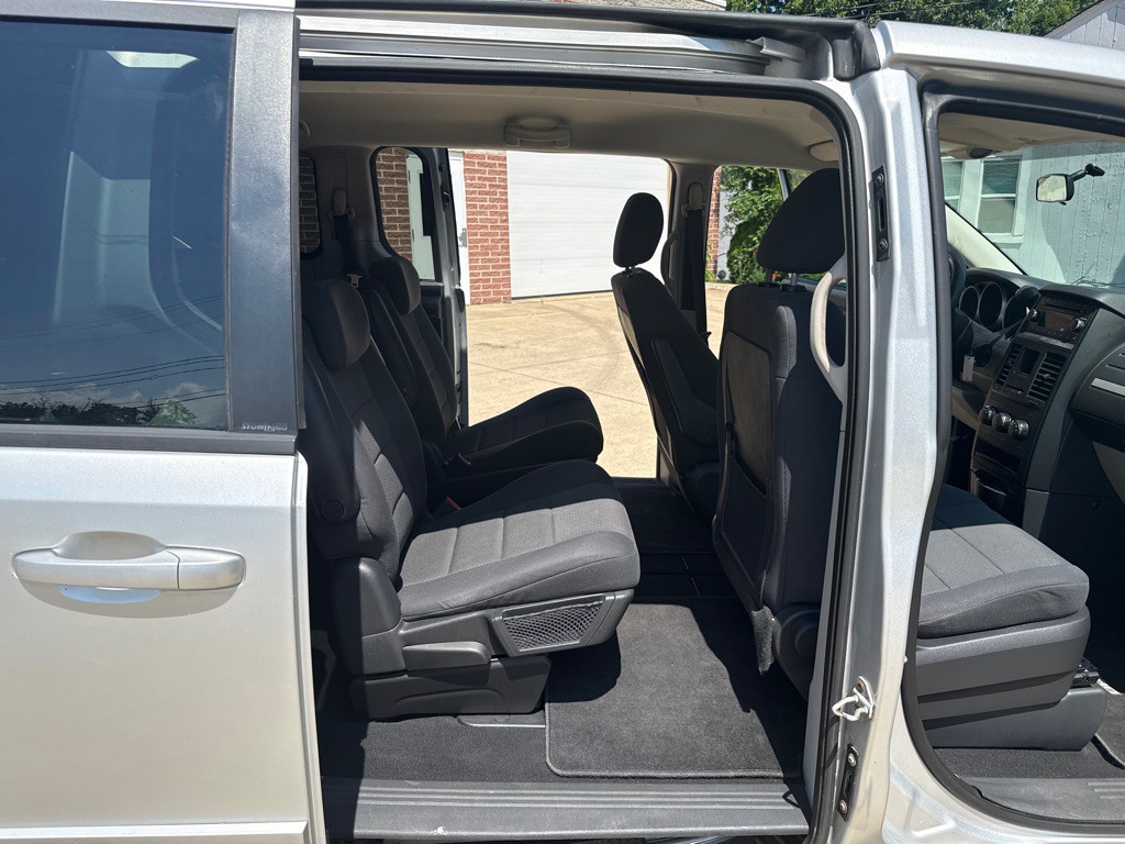 2009 Dodge Grand Caravan Image 13
