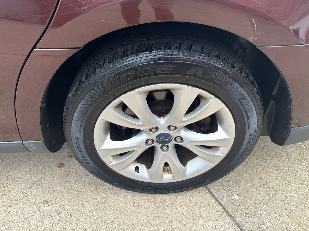 2010 Ford Taurus Image 18