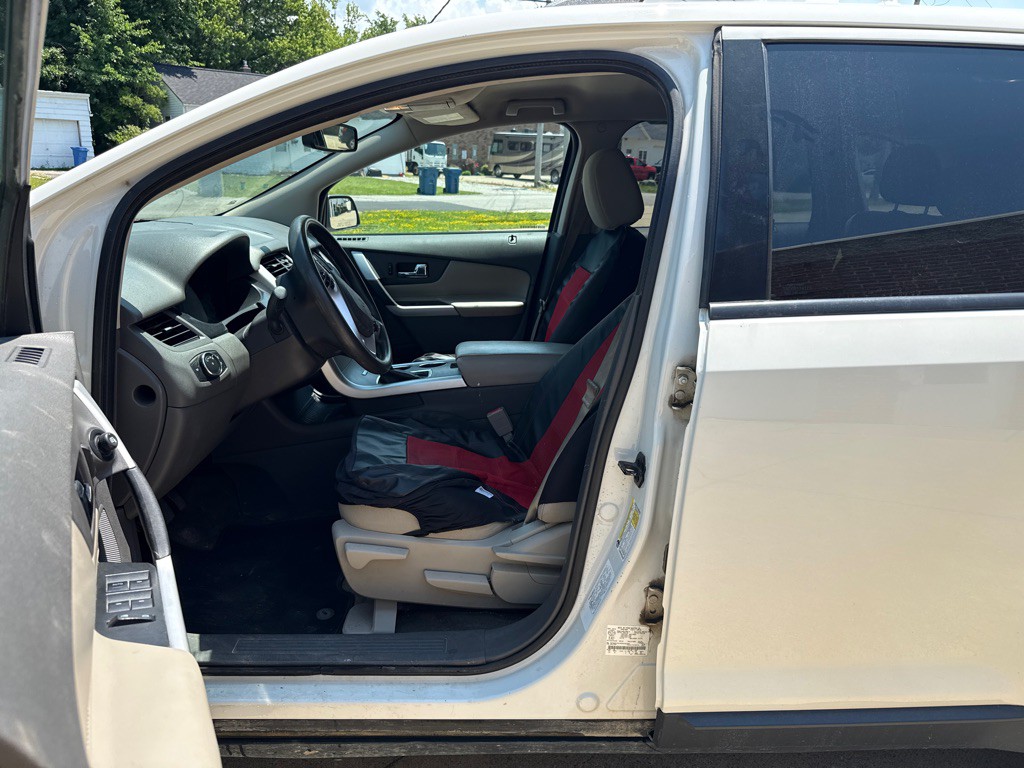 2013 Ford Edge Image 10