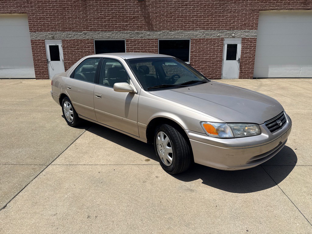2000 Toyota Camry Image 3