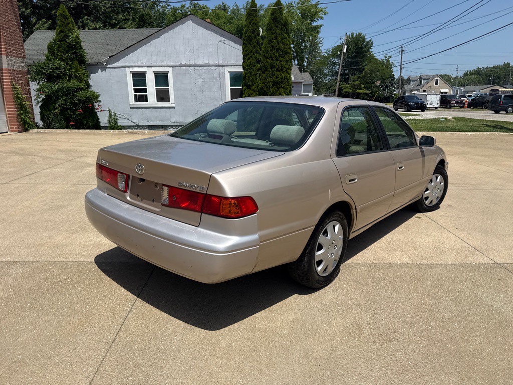 2000 Toyota Camry Image 6