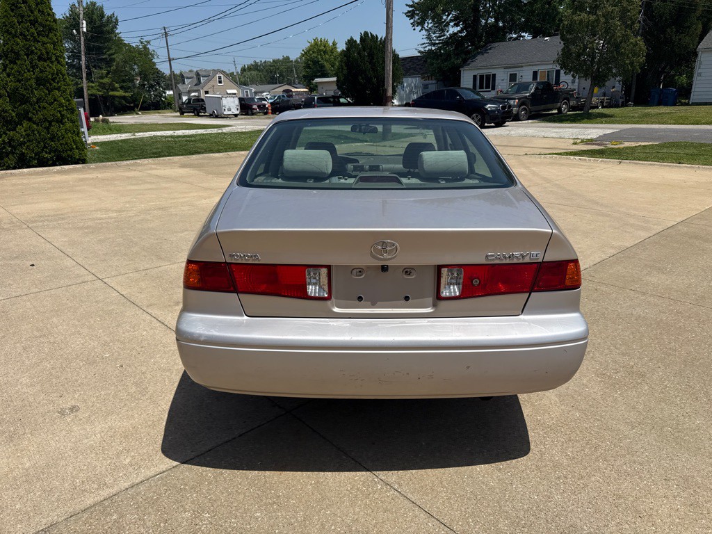 2000 Toyota Camry Image 7
