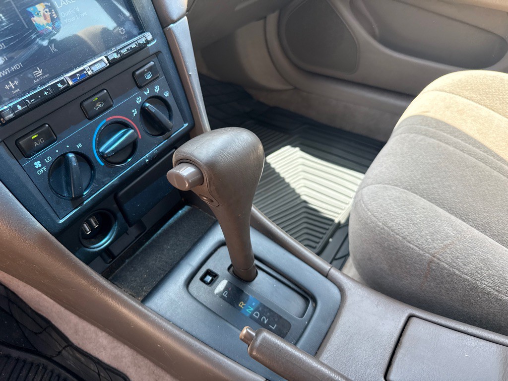 2000 Toyota Camry Image 15