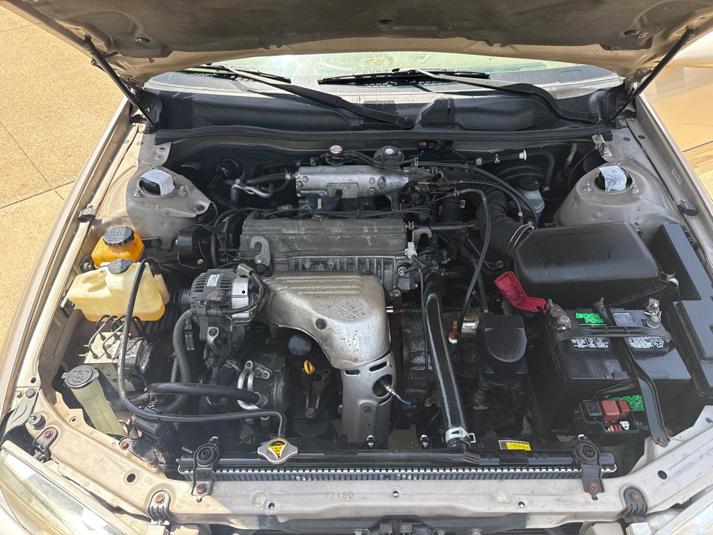 2000 Toyota Camry Image 18