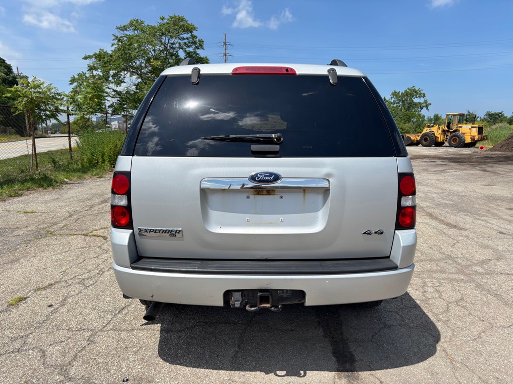 2009 Ford Explorer Image 4