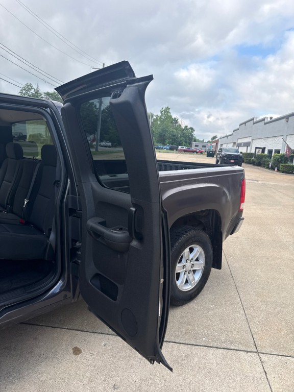 2011 GMC Sierra Image 16