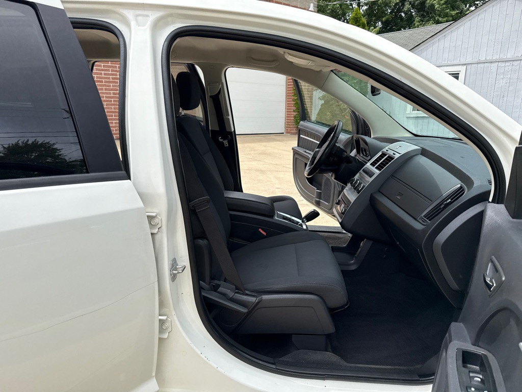 2010 Dodge Journey Image 11