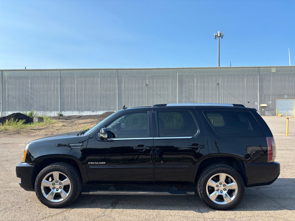 2013 Cadillac Escalade Image 6