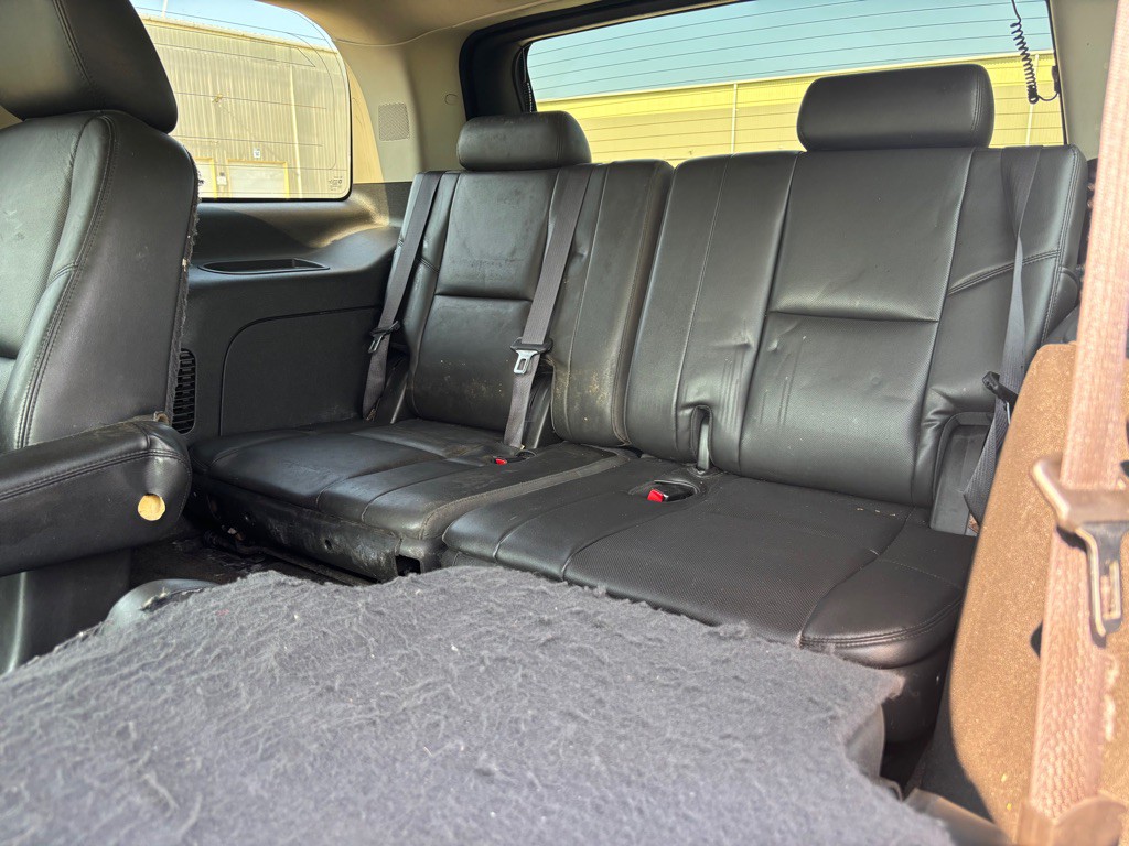 2013 Cadillac Escalade Image 13