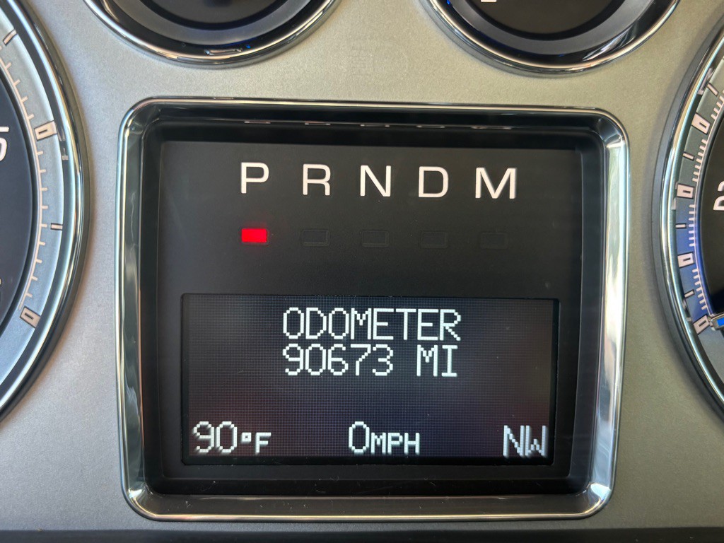 2013 Cadillac Escalade Image 15