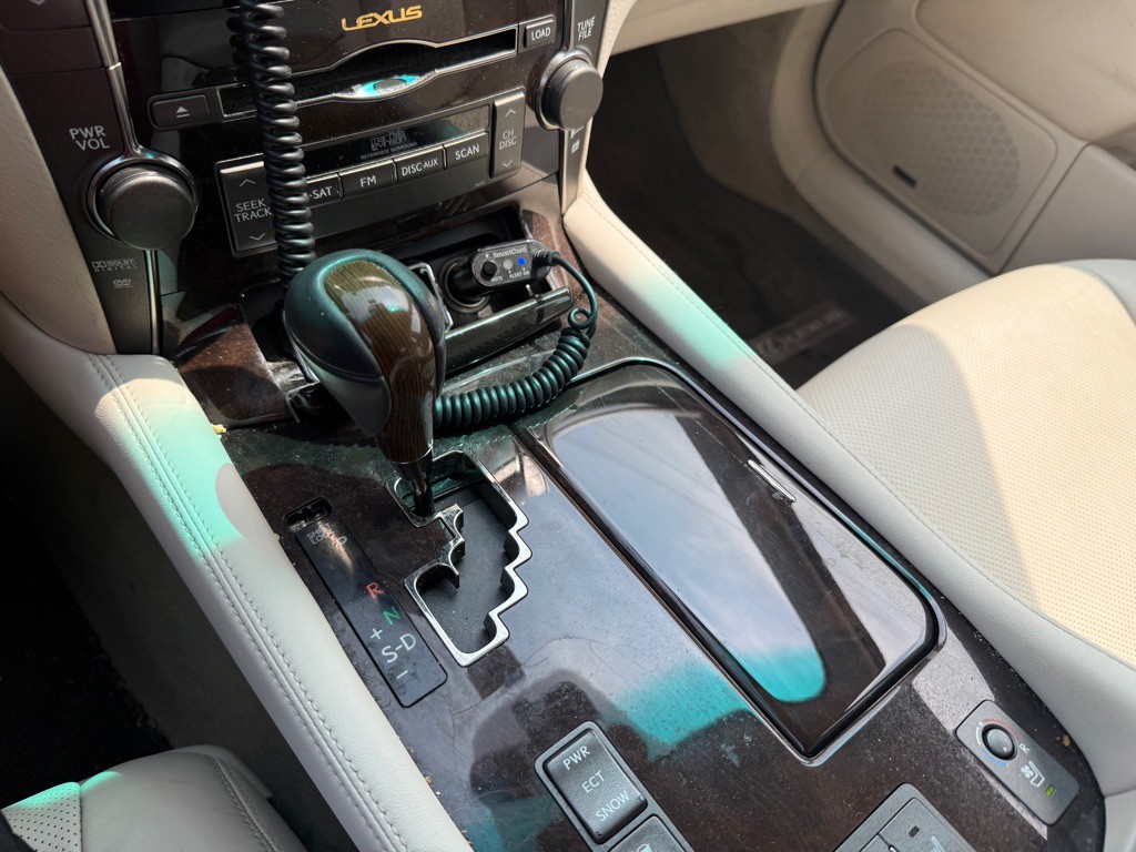 2008 Lexus LS Image 19