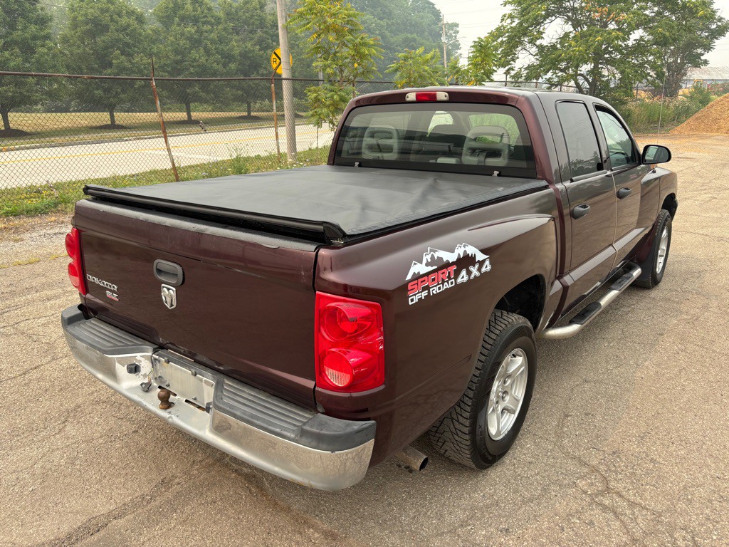 2005 Dodge Dakota Image 3
