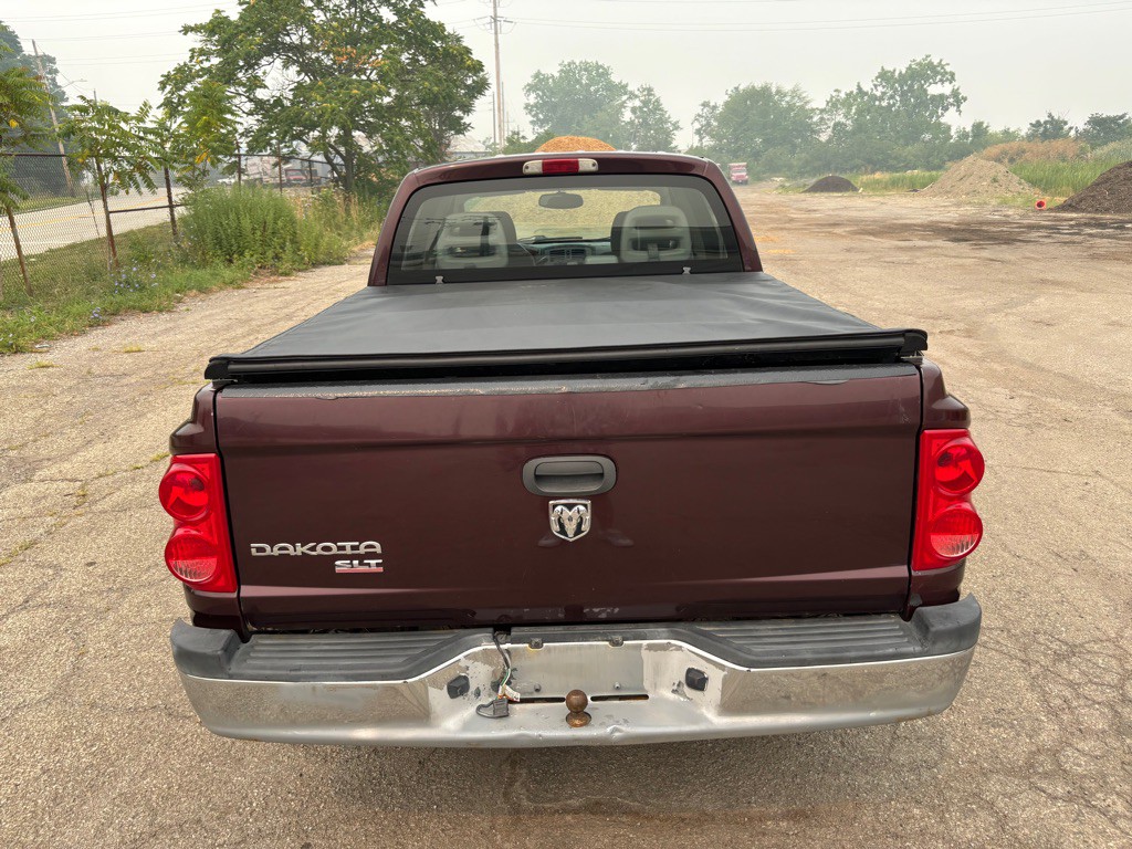 2005 Dodge Dakota Image 4