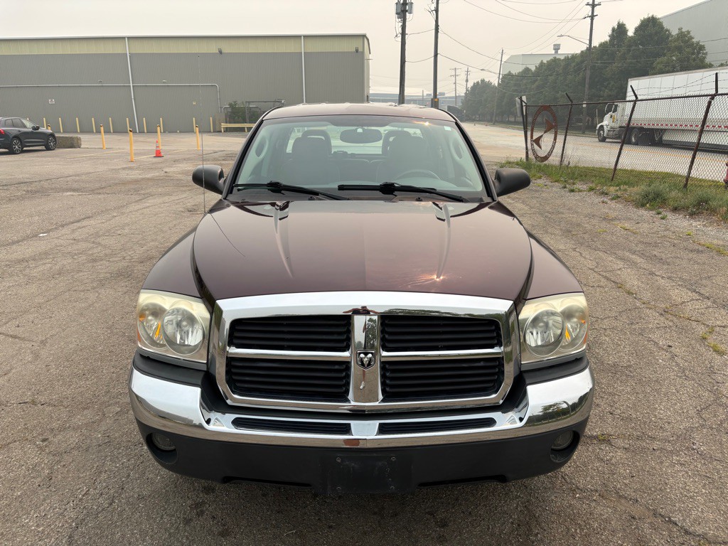 2005 Dodge Dakota Image 8