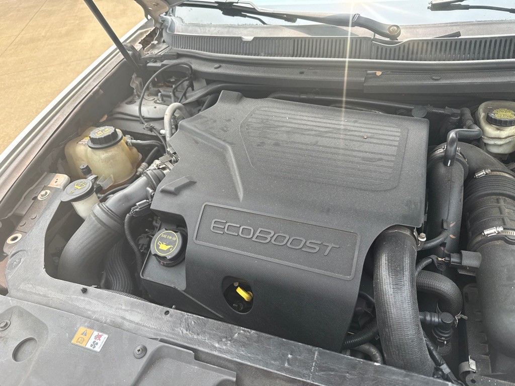 2014 Lincoln MKT Image 21