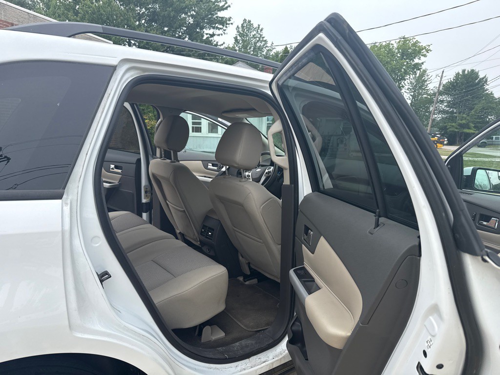 2014 Ford Edge Image 13