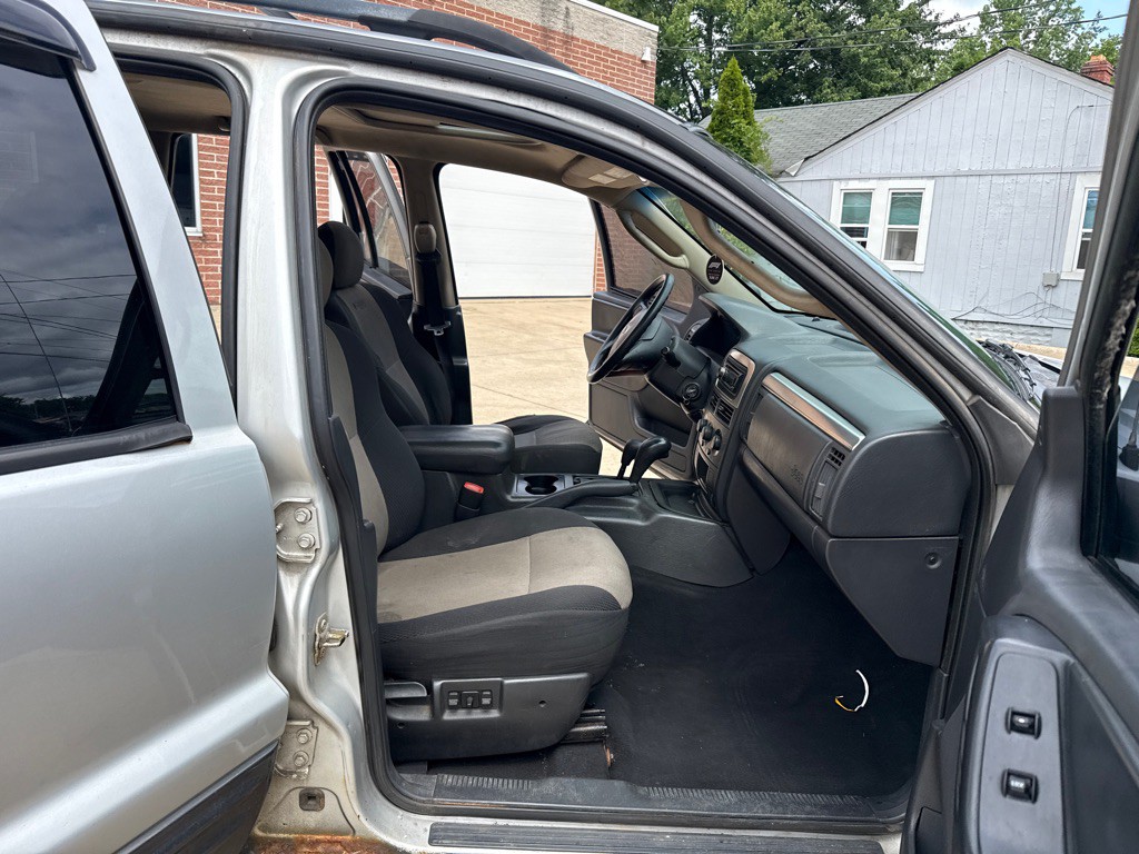 2004 Jeep Grand Cherokee Image 11