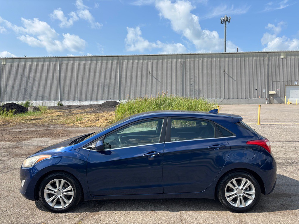 2013 Hyundai Elantra Image 6