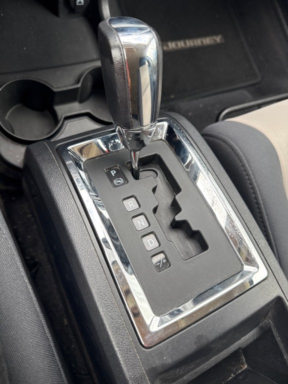 2009 Dodge Journey Image 16