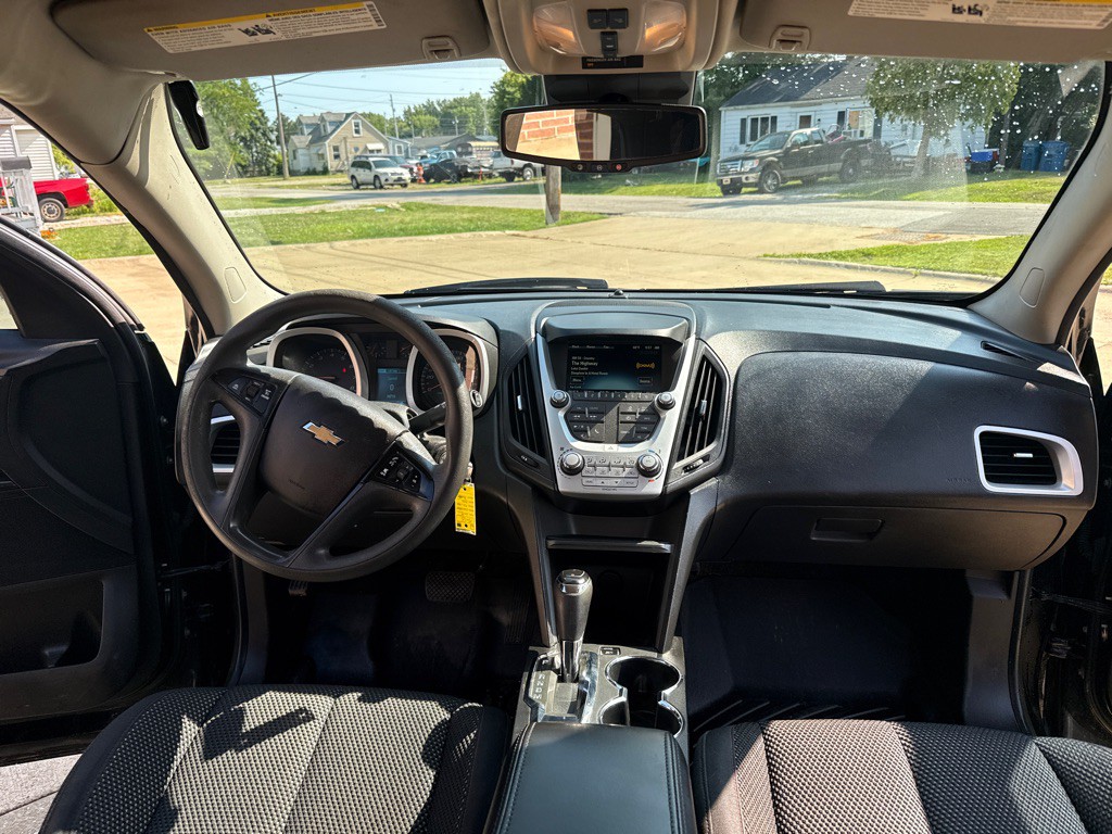 2017 Chevrolet Equinox Image 9