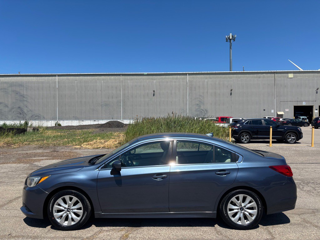 2017 Subaru Legacy Image 6