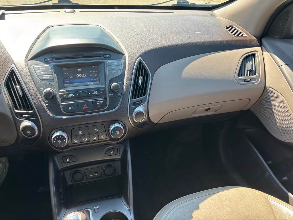 2015 Hyundai Tucson Image 14