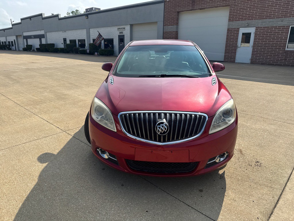 2012 Buick Verano Image 2