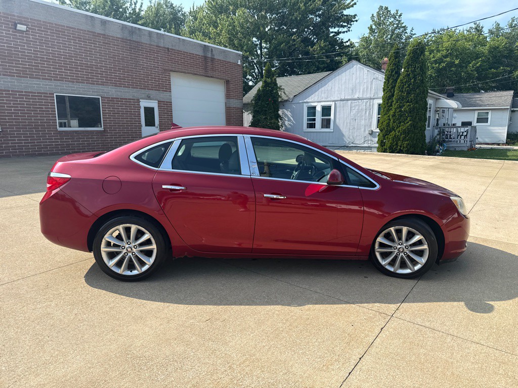 2012 Buick Verano Image 4