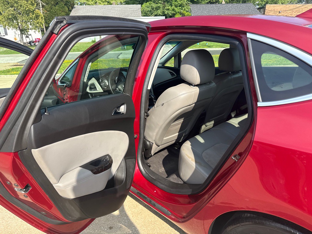 2012 Buick Verano Image 12
