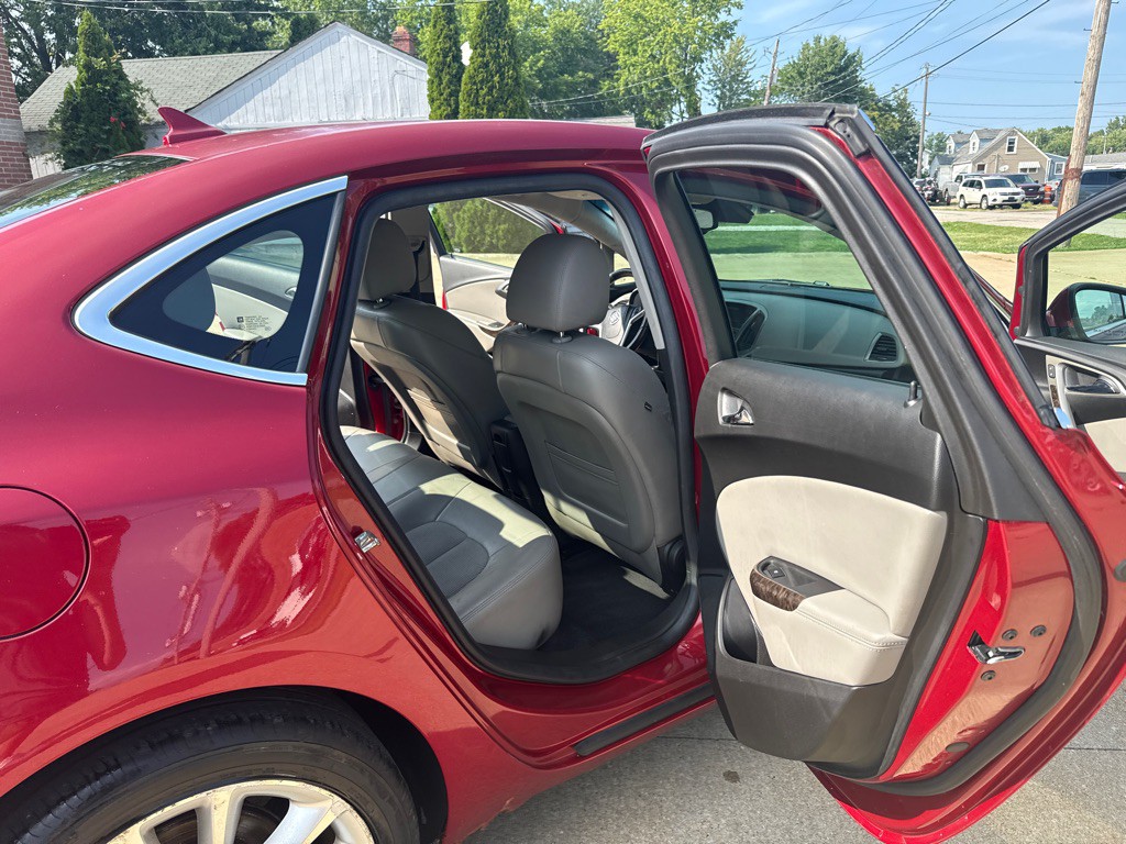 2012 Buick Verano Image 13