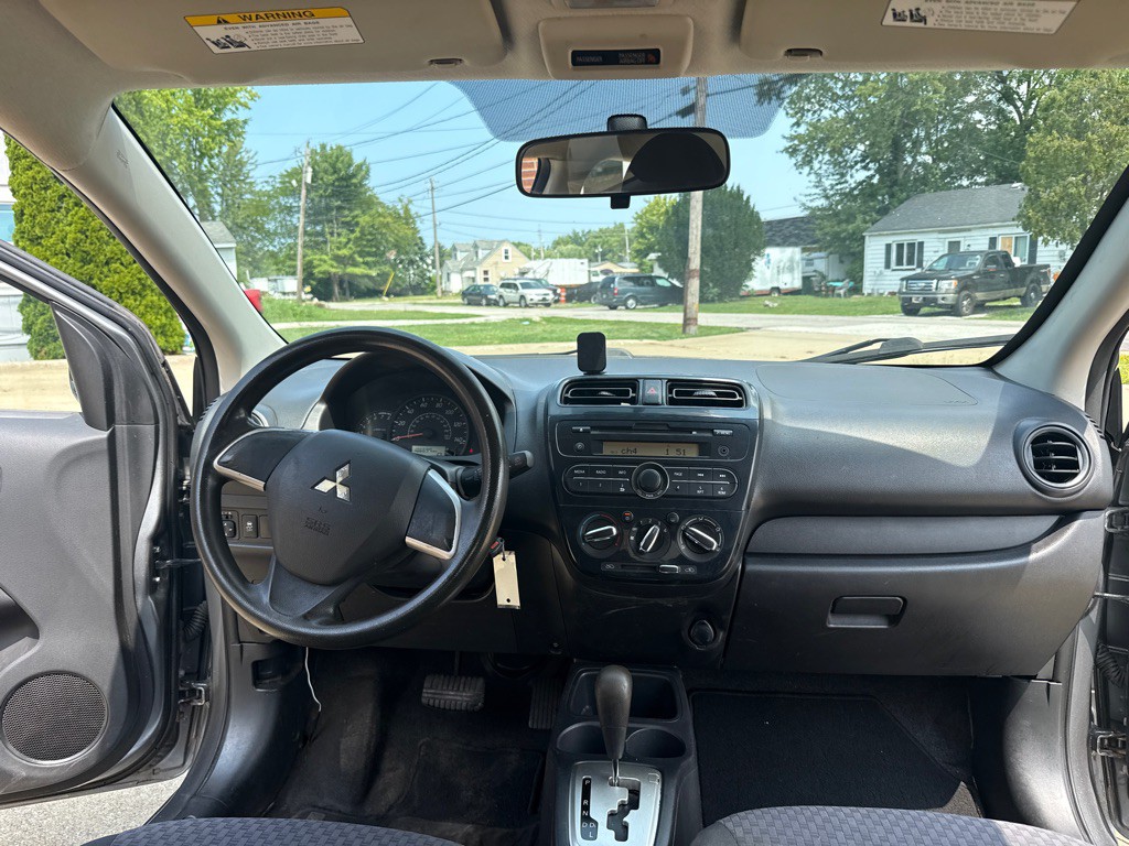 2017 Mitsubishi Mirage Image 9